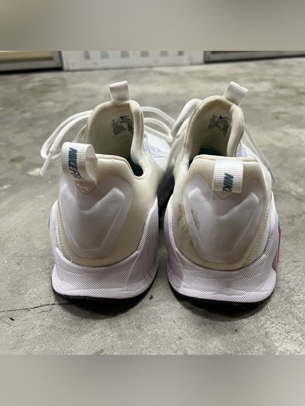 Nike Women’s White Athletic Sneakers with Pink Accents - Picture 5 of 8